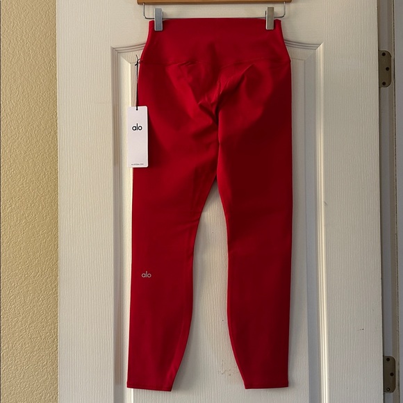 SUPER RARE!🦄 NWT ALO Yoga Alosoft High-Waist 7/8 Highlight Leggings M Bold Red - Picture 4 of 7